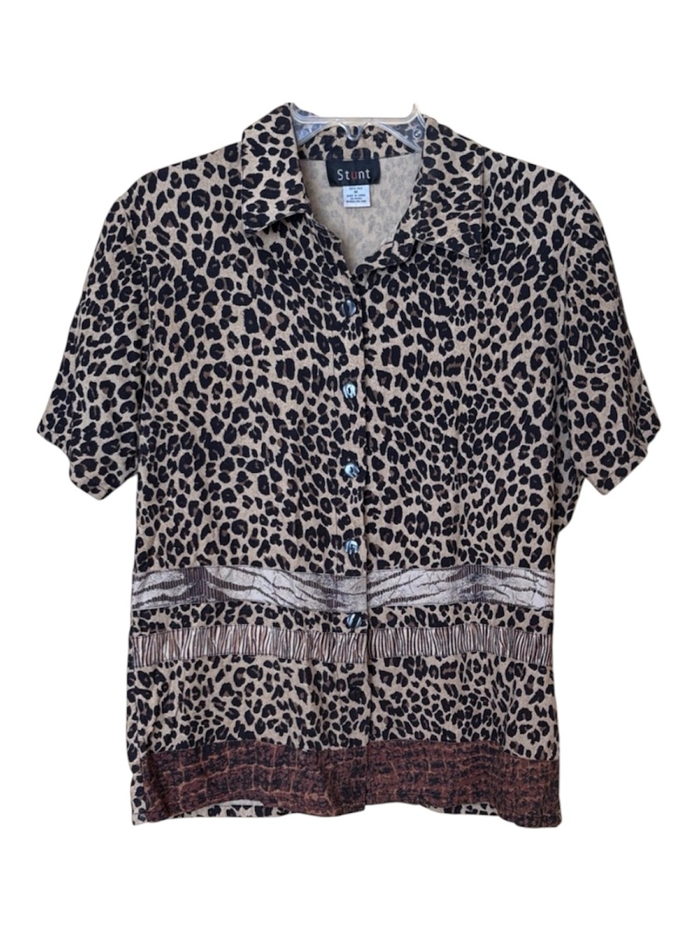 Vintage 80s Stunt Women's Leopard Print Button Down Shirt size medium
